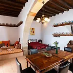 1900's Traditional House In Asklipio * Asklipiion