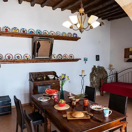 1900's Traditional House In Asklipio Asklipiion