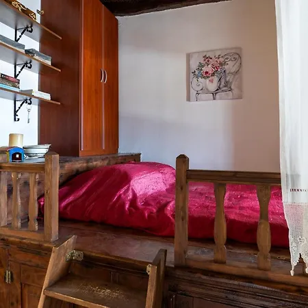 1900's Traditional House In Asklipio